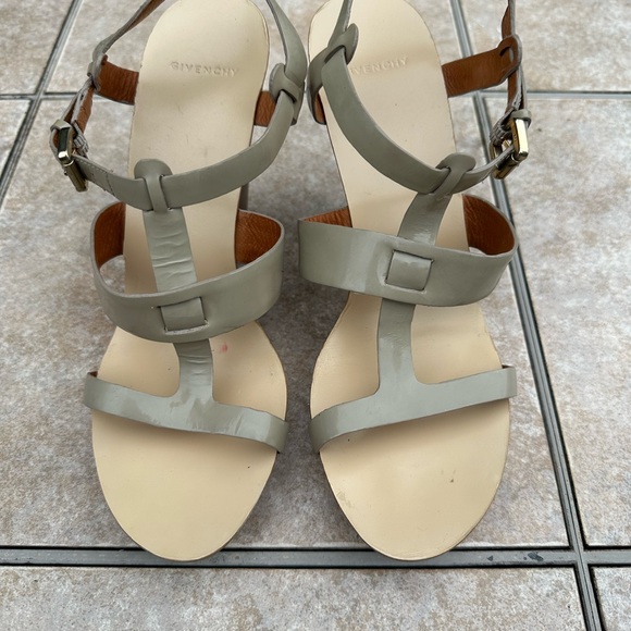 Givenchy Platform Leather Sandals - Picture 5 of 16